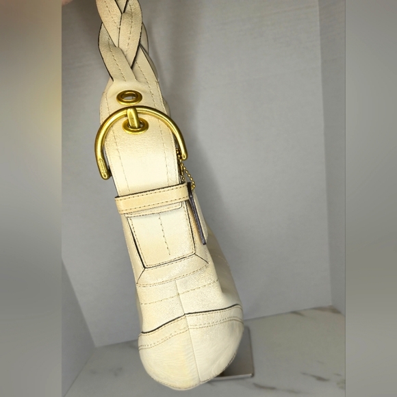 Coach Soho White Leather Hobo Shoulder Bag with Braided Handles 10043 - Picture 5 of 10